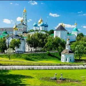 "Духовное сердце России Троице-Сергиева Лавра"