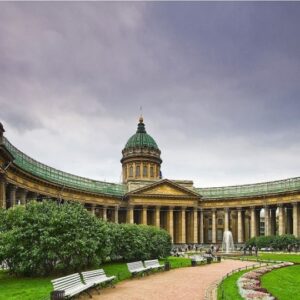 "Тур для школьников в Санкт-Петербург на 2 дня”